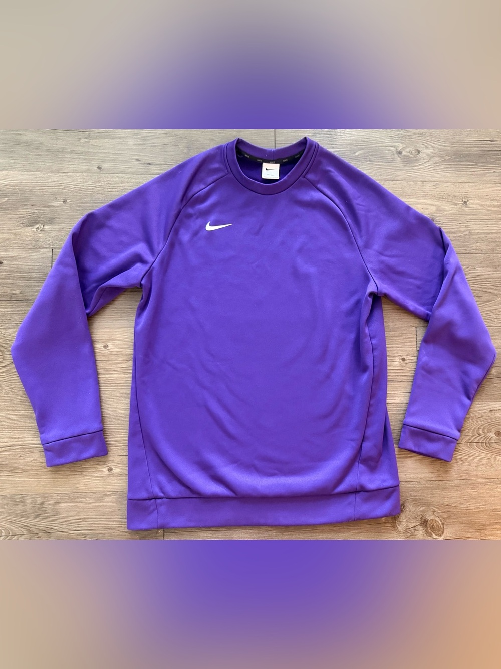 Nike Men’s Medium Purple Crewneck Dri-Fit Fleece Lined Crewneck Sweatshirt